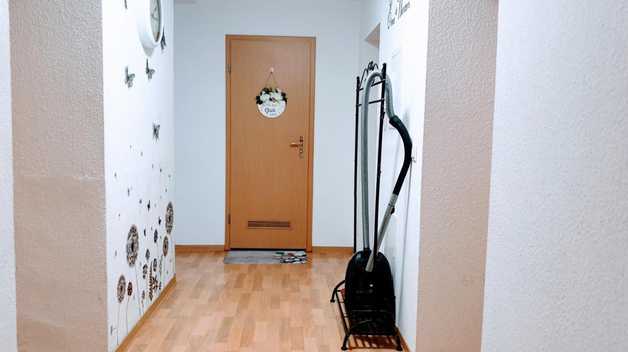 Budget Rooms In Halle With Shared Bathroom, Free Wifi, Netflix & Ipad Halle (Saale) Exterior foto