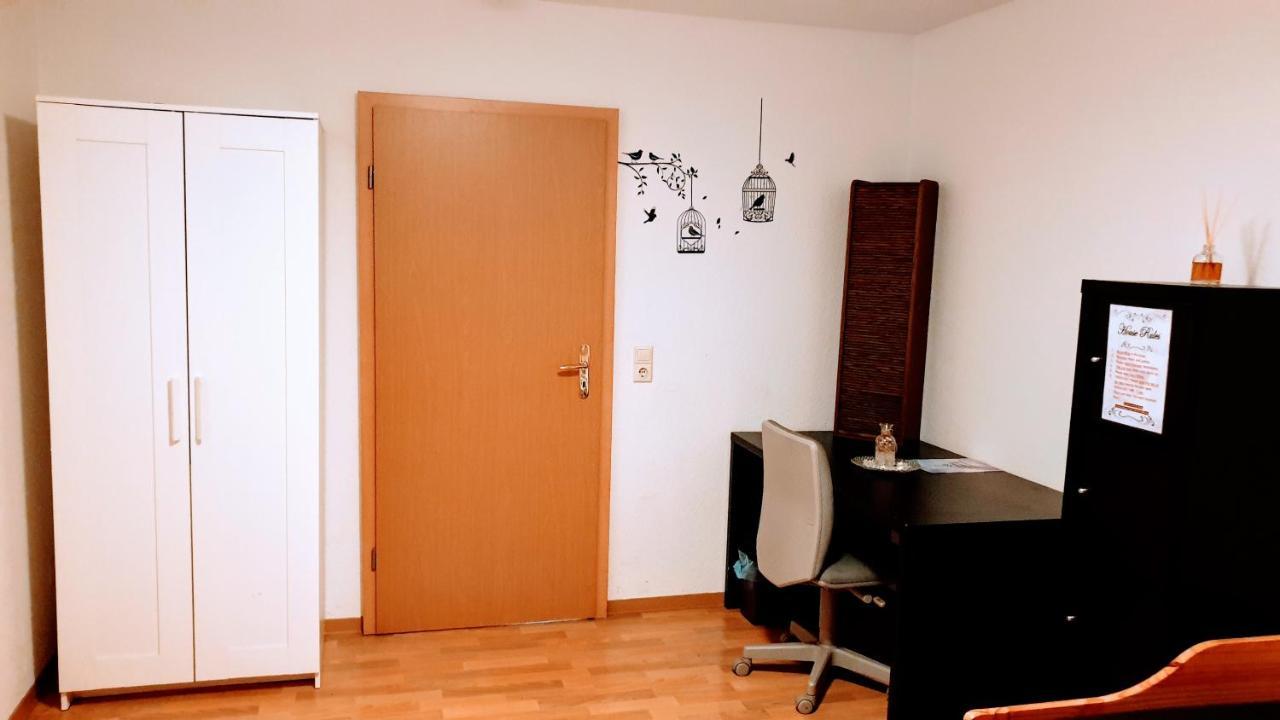 Budget Rooms In Halle With Shared Bathroom, Free Wifi, Netflix & Ipad Halle (Saale) Exterior foto