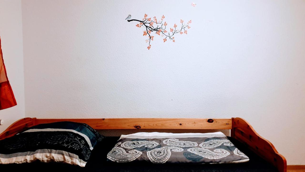 Budget Rooms In Halle With Shared Bathroom, Free Wifi, Netflix & Ipad Halle (Saale) Exterior foto