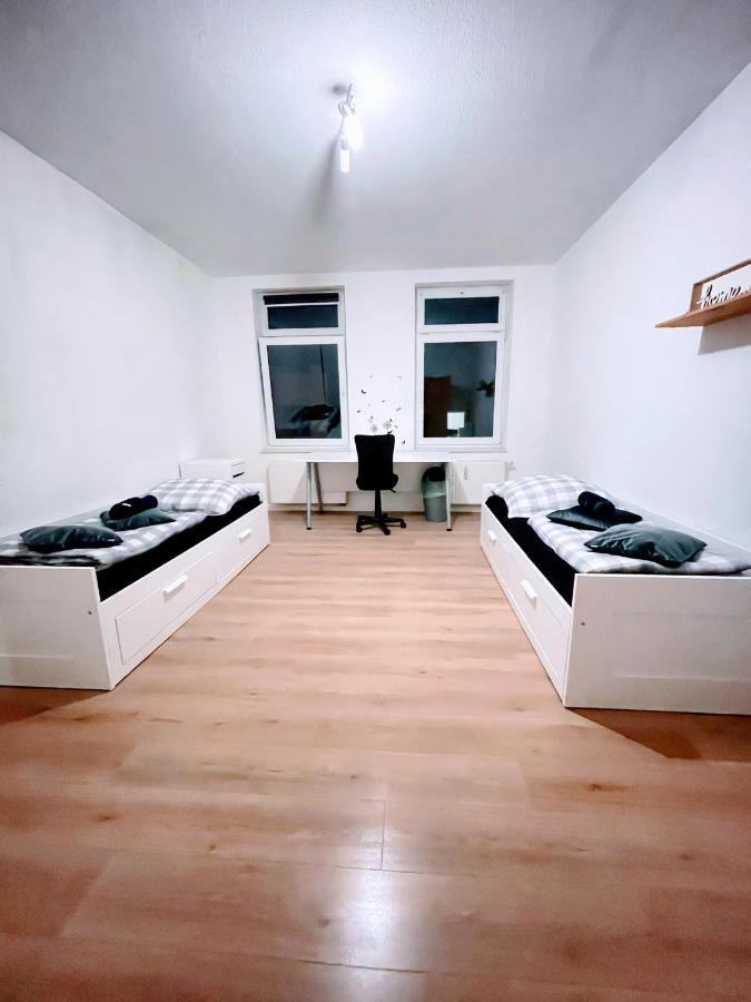 Budget Rooms In Halle With Shared Bathroom, Free Wifi, Netflix & Ipad Halle (Saale) Exterior foto